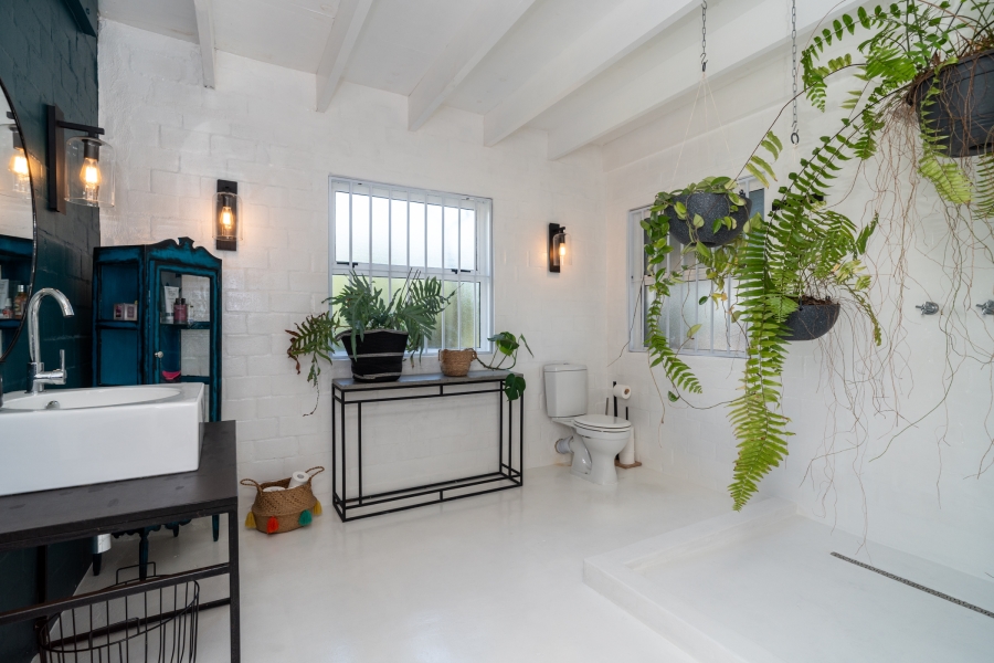 3 Bedroom Property for Sale in Rugby Western Cape